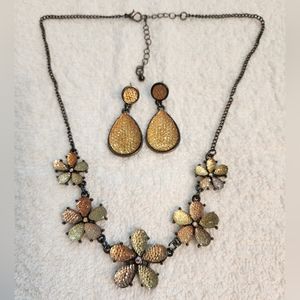 Peachy lemon color necklace and earring set.